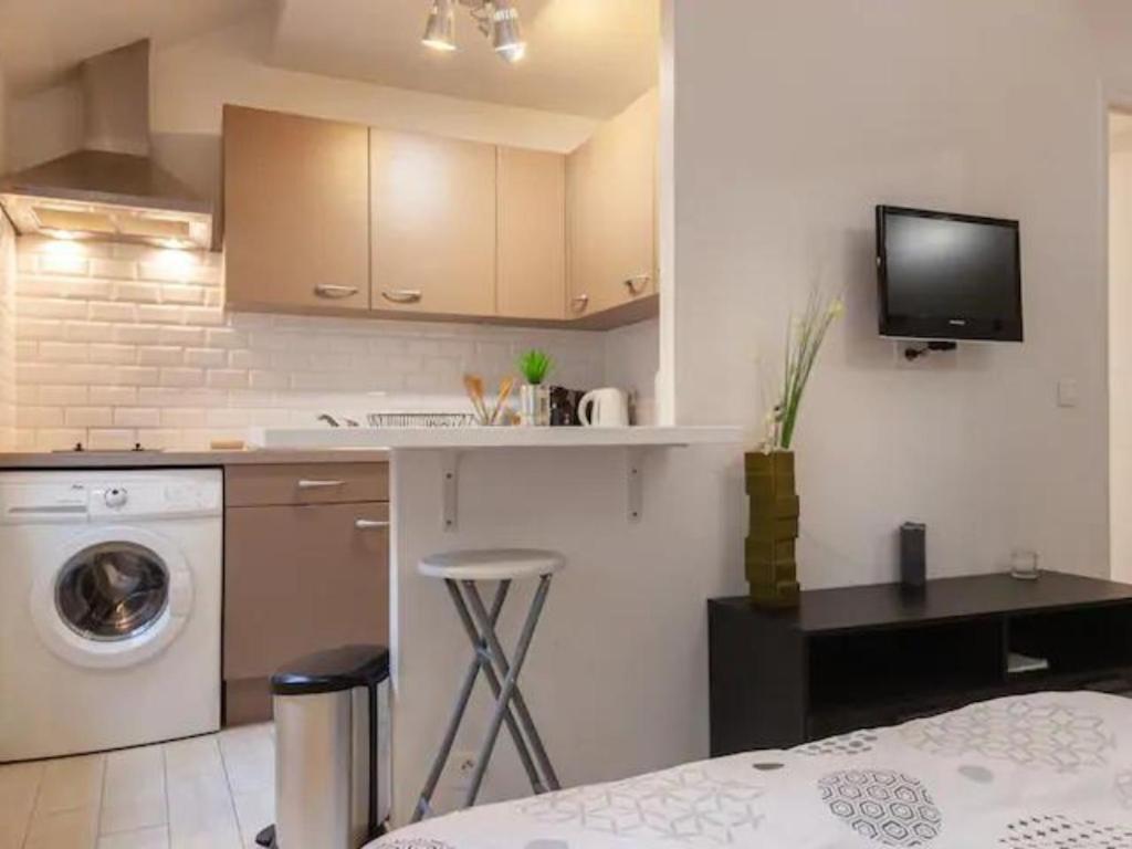 Le Studio - Hyper Centre De Fontainebleau - Proche Insead Ngoại thất bức ảnh